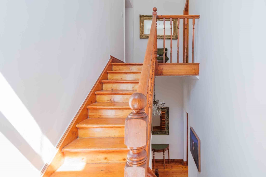 4 Bedroom Property for Sale in Gardens Western Cape